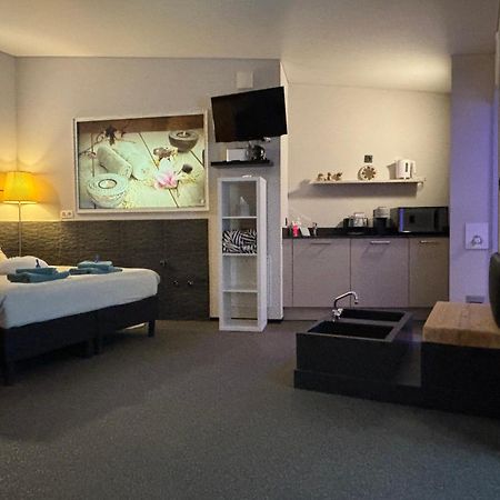 Relax Trois Bornes - De Grenspost Bed and Breakfast Gemmenich Εξωτερικό φωτογραφία